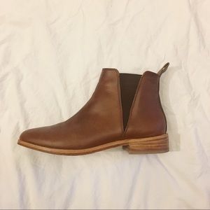 Nisolo Chelsea Boots in Brandy size 7